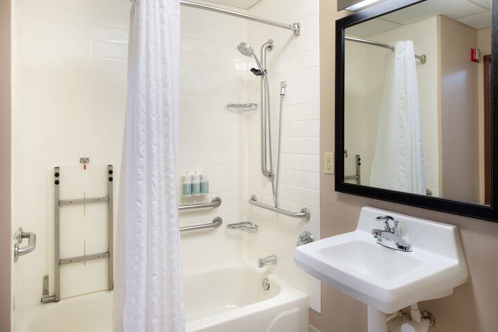 Fairfield Inn & Suites Dayton Troy