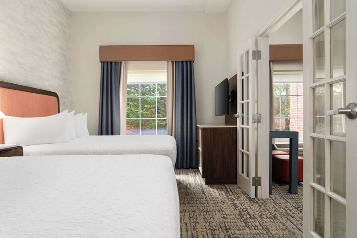 Room 15 of 33