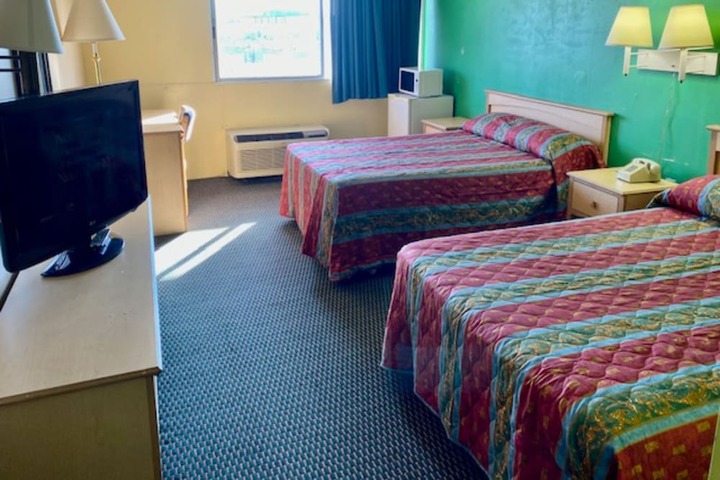 Room 43 of 50