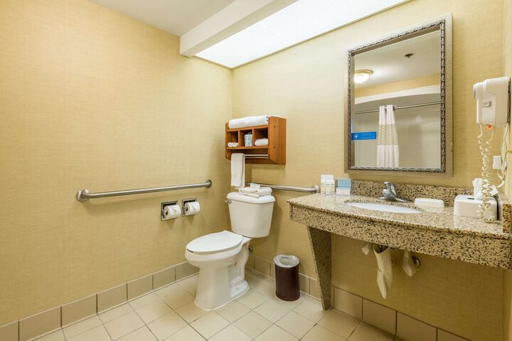 Room 14 of 31