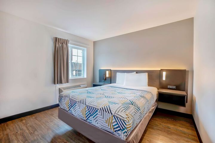 Room 20 of 37