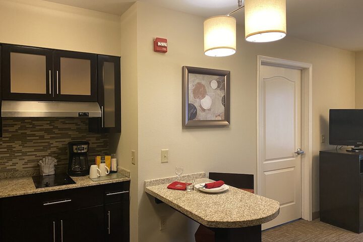 Staybridge Suites Liverpool Syracuse by IHG