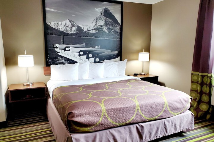 Super 8 by Wyndham Belgrade / Bozeman Airport