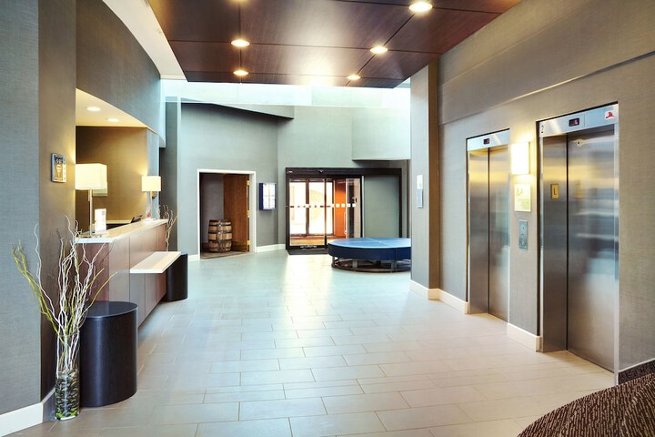 Hotel Interior 17 of 34