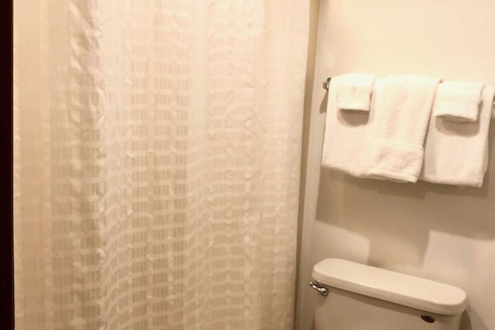 Room 13 of 44