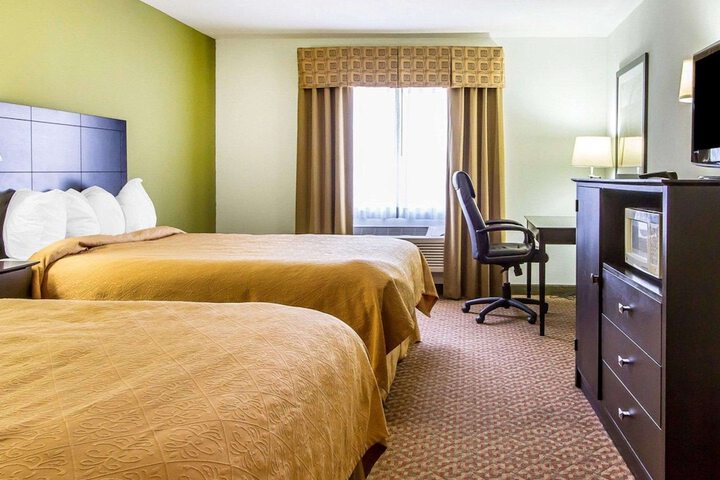 Quality Inn Pontiac