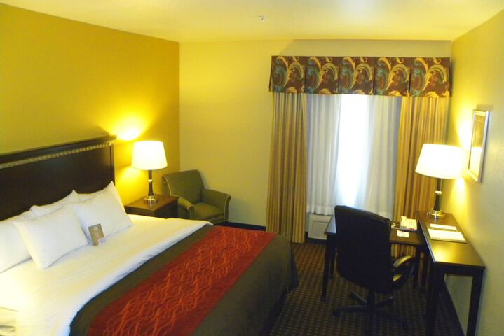 Comfort Inn & Suites Regional Medical Center