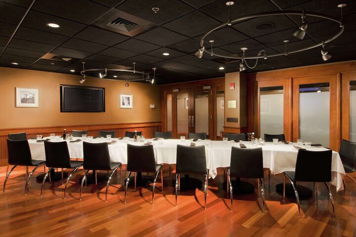 Dining 36 of 45