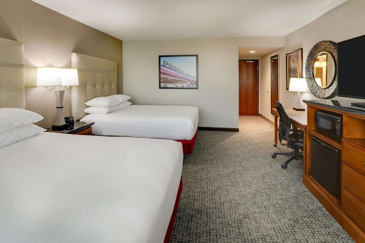 Room 52 of 80