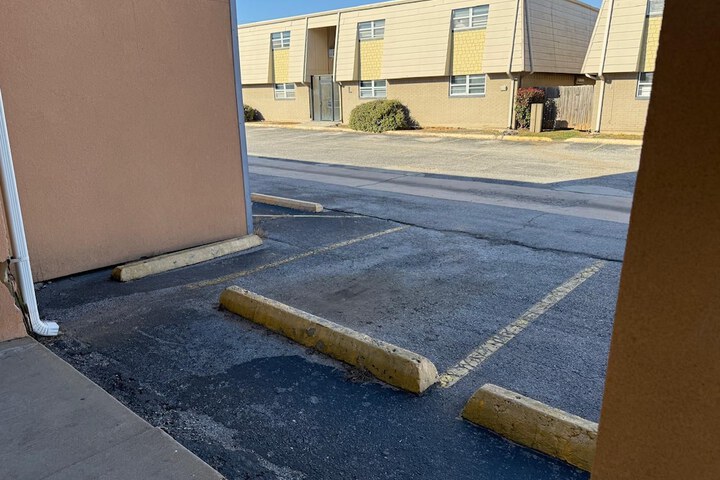 Property Grounds 36 of 36
