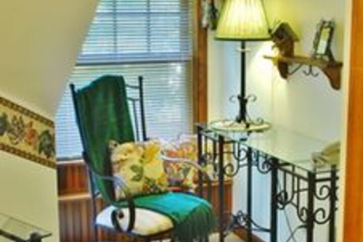 Arbor Hill Inn