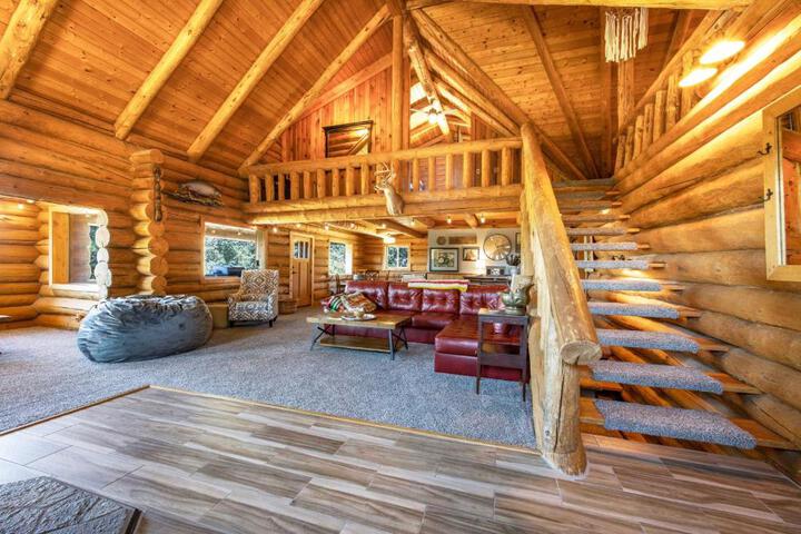 Rowland Log Cabin