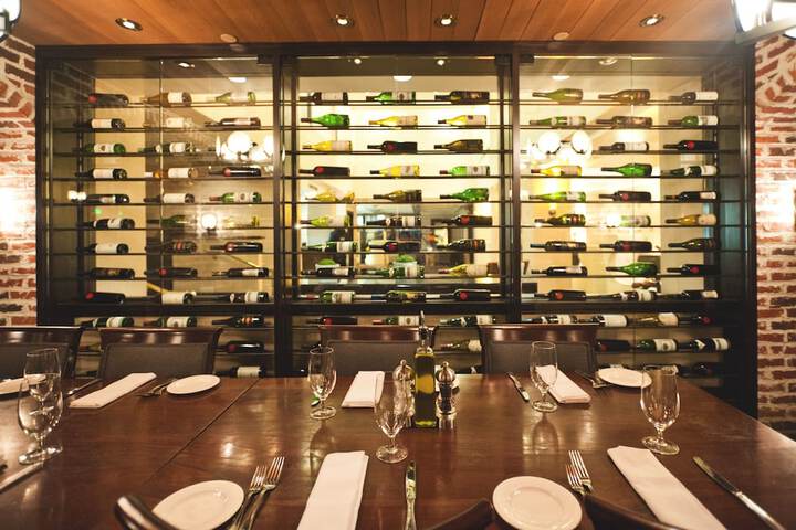 Dining 79 of 131