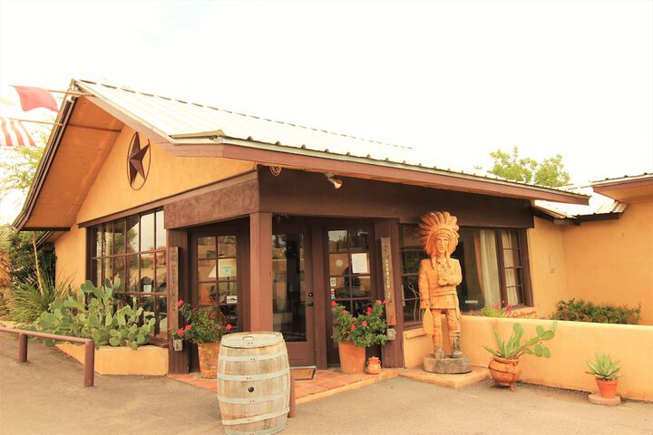 The Maverick Inn