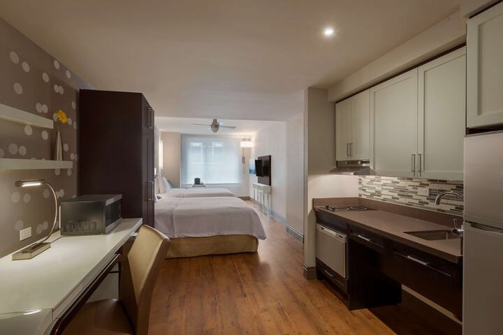 Room 28 of 59