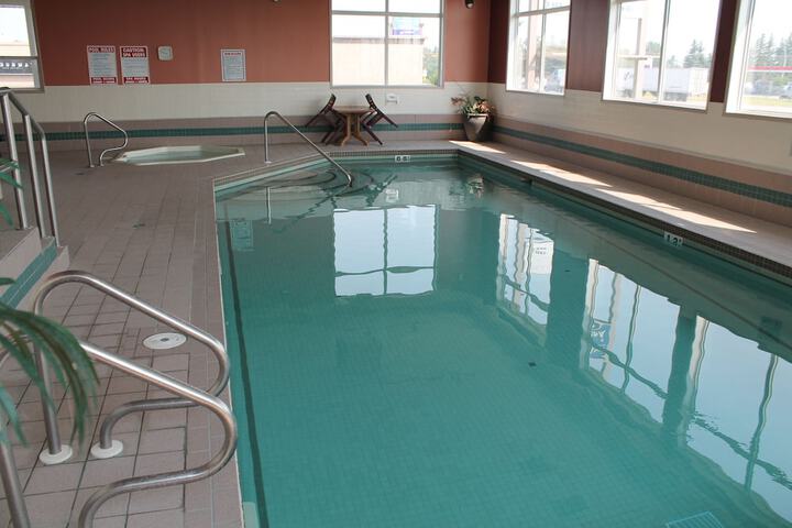 Best Western Strathmore Inn