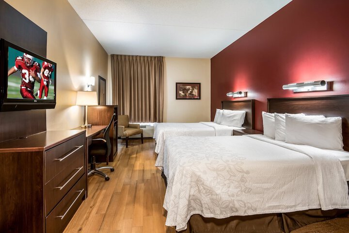 Room 27 of 33