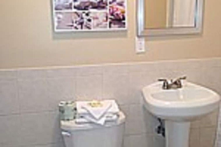Room 16 of 25