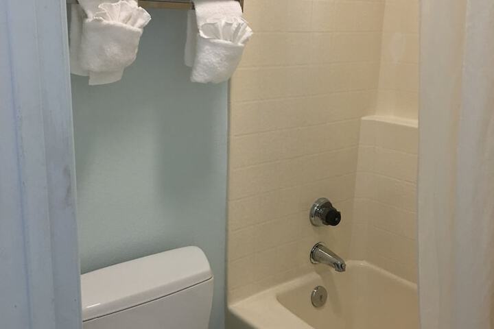 Room 19 of 47