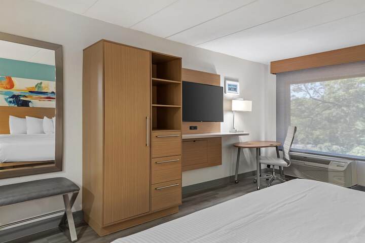 Best Western PLUS Executive Hotel