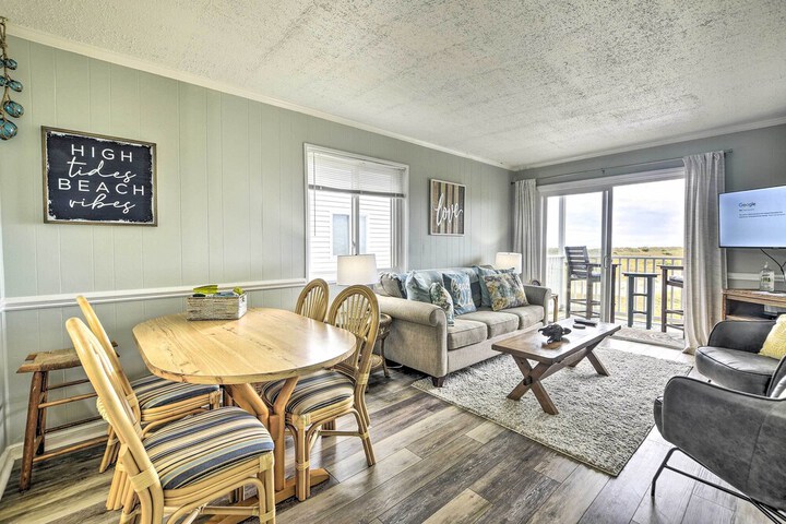 Cozy Ocean Isle Beach Condo Steps to the Beach!
