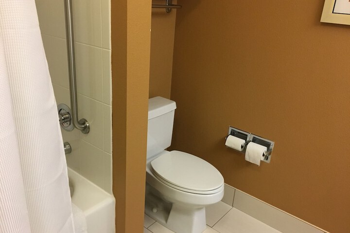 Room 36 of 76