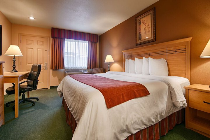 Best Western Plus Hartford Lodge