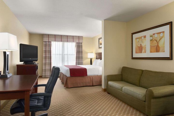 Room 11 of 23