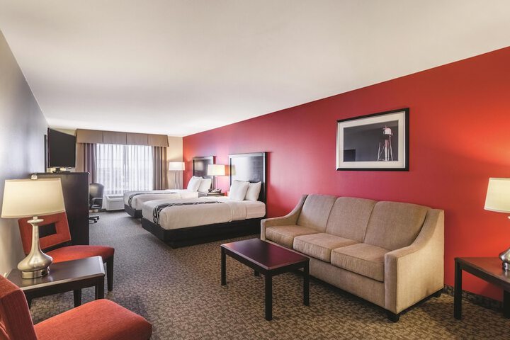 La Quinta Inn & Suites by Wyndham Fargo-Medical Center