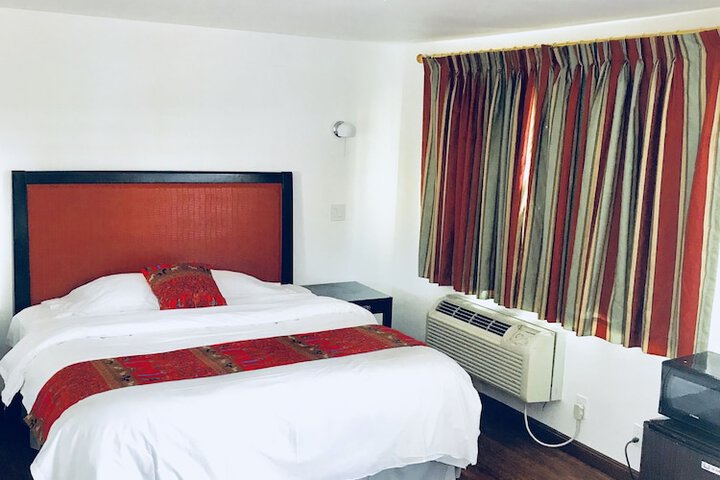 Room 42 of 51