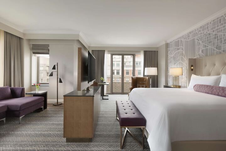 Room 34 of 108