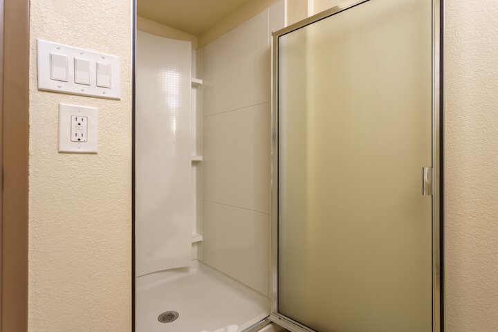 Room 21 of 60
