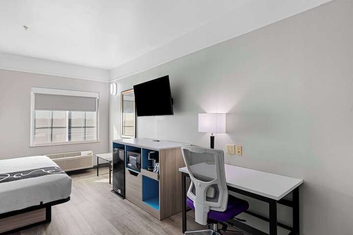 Room 71 of 115