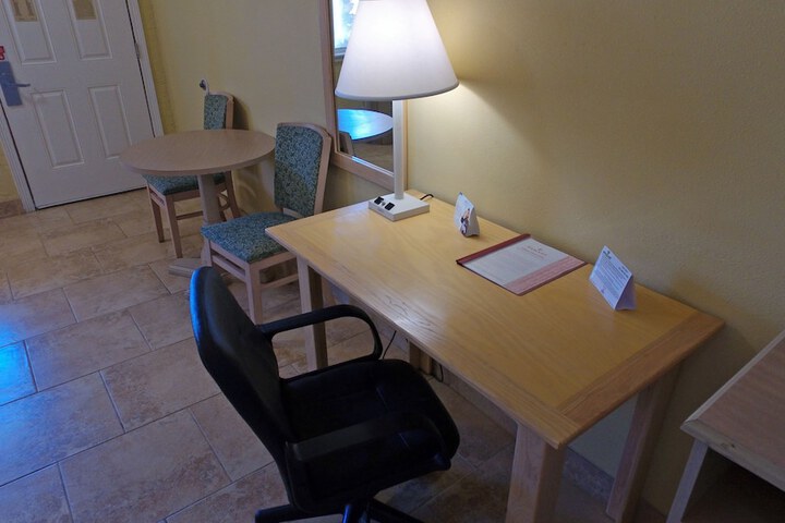 Room 40 of 59