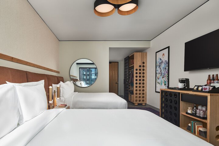 Room 63 of 122