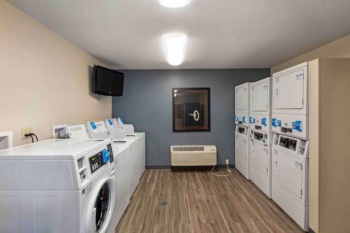 Extended Stay America Select Suites - Milwaukee - Waukesha