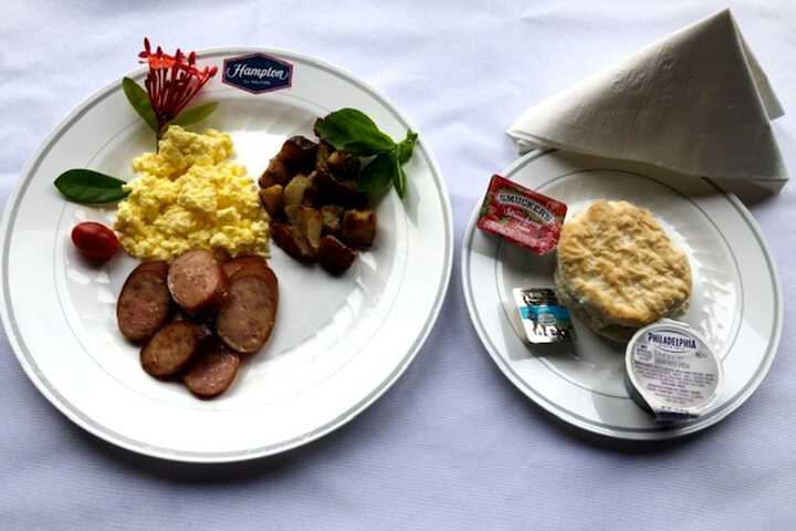 Breakfast/Coffee Service 28 of 34