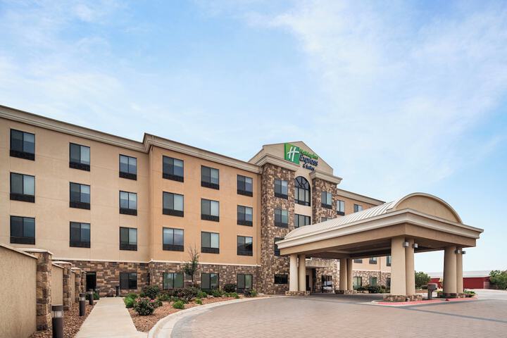 Hotel 2 of 44
