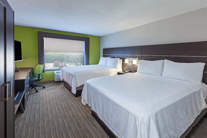 Room 12 of 41