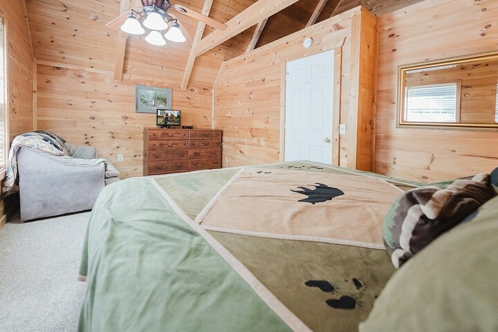 Room 44 of 61