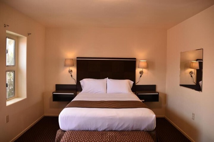 Room 19 of 30