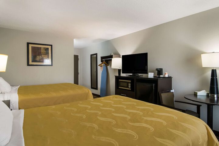Room 14 of 35