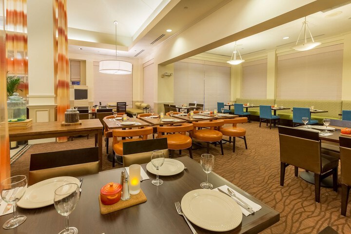 Dining 91 of 115