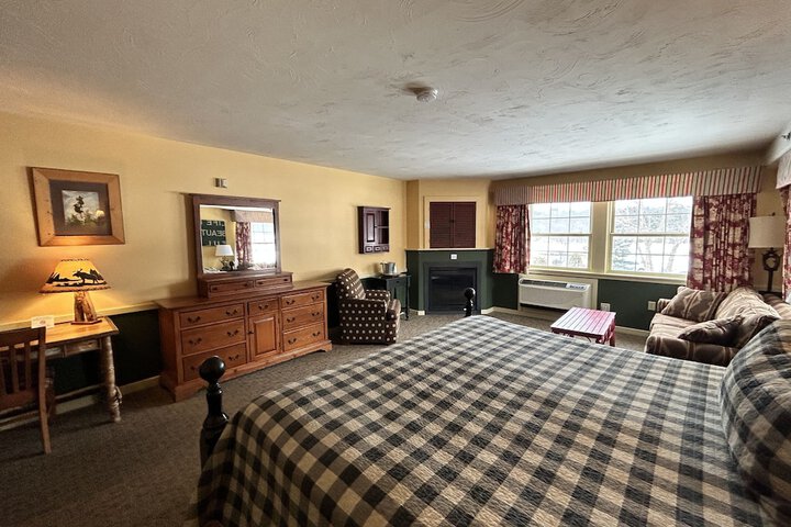 Room 201 of 260