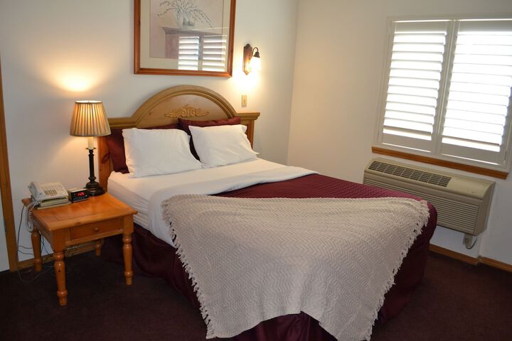 Room 25 of 36