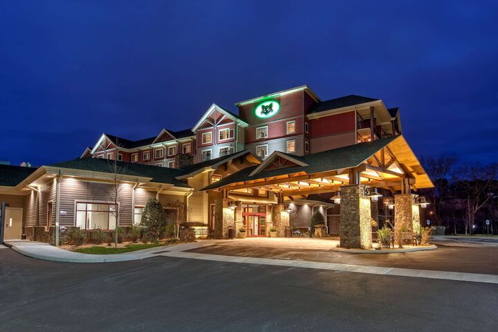 Hotel 2 of 43