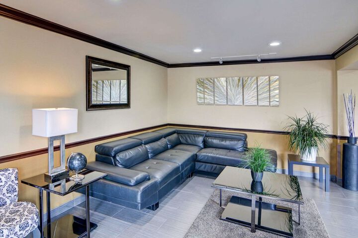 Hotel Interior 17 of 61