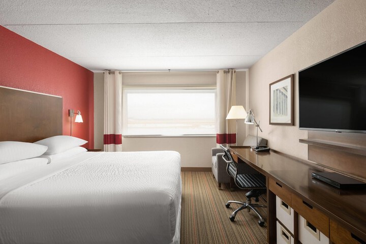Lakeview Signature Trademark Collection by Wyndham