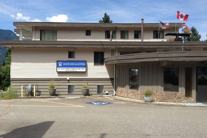 Hope Inn and Suites