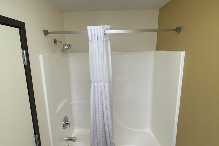 Room 12 of 17